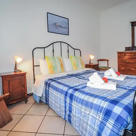 Apartment Piazzadarmi 76 *